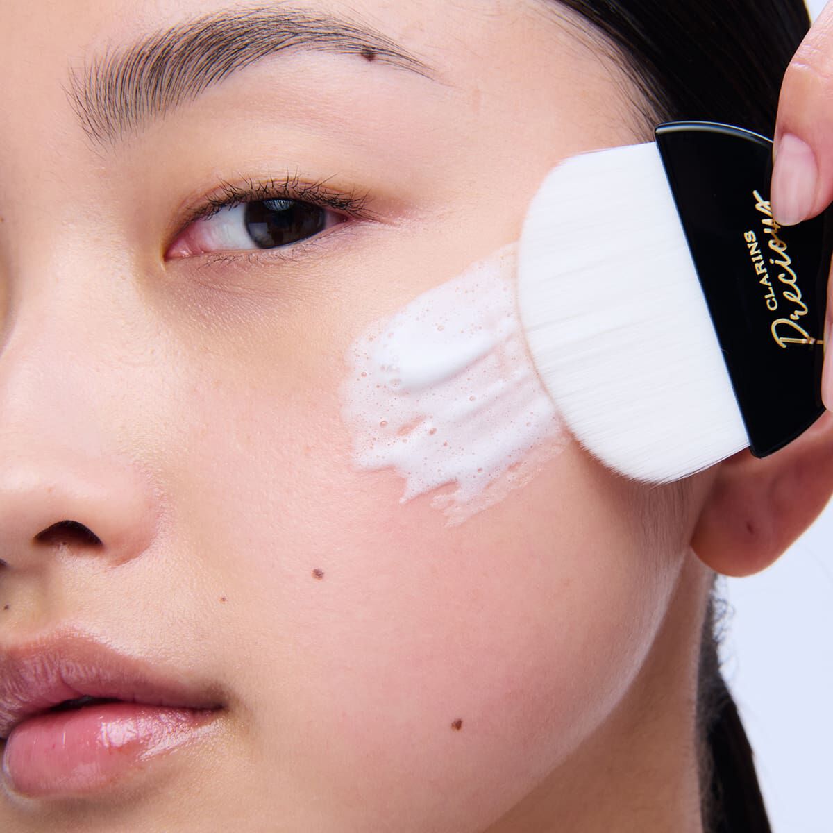 Precious La Mousse Foaming Face Cleanser | CLARINS®