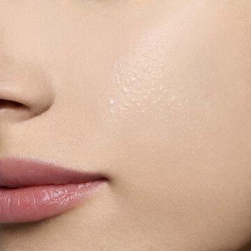 Hydra-Essentiel [HA²] Hydrating Multi-Protection Mist