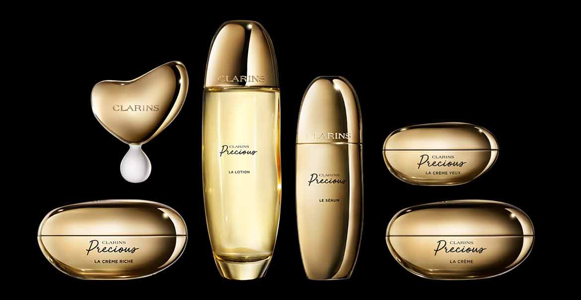 L'Outil packshot, La Lotion packshot, La Crème Yeux packshot, La Crème packshot, La Crème Riche packshot, & Le Serum packshot